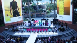 Modelos, reciclaje y arte en vivo: el desfile "Class-715" mostró la moda desde un concepto sustentable