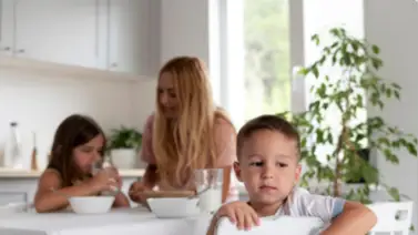 Nutrición sin batallas: estrategias creativas para alimentar a los más pequeños que se rehusan a comer Nutrición sin batallas: estrategias creativas para alimentar a los más pequeños que se rehusan a comer