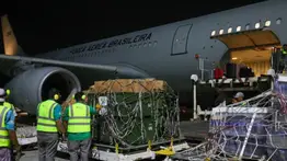 Desde hospitales de campaña hasta perros de salvamento: tres países envían ayuda a Venezuela