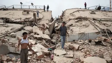 Avanza el rescate de Hernán Gil bajo escombros del centro comercial Playa Grande: rescatistas apresuran labores para su extracción Avanza el rescate de Hernán Gil bajo escombros del centro comercial Playa Grande: rescatistas apresuran labores para su extracción