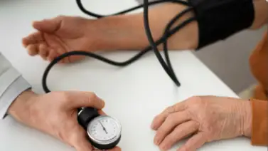 Control de la hipertensión arterial: la importancia de revisar el corazón a partir de los cuarenta años Control de la hipertensión arterial: la importancia de revisar el corazón a partir de los cuarenta años