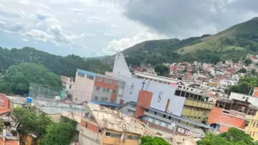 ATENCIÓN: parte del Colegio San Judas Tadeo colapsa este 3 de julio en Caracas ATENCIÓN: parte del Colegio San Judas Tadeo colapsa este 3 de julio en Caracas