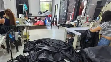 De la alta costura a la morgue: La firma venezolana By Efraín Mogollón confecciona bolsas mortuorias tras la tragedia sísmica De la alta costura a la morgue: La firma venezolana By Efraín Mogollón confecciona bolsas mortuorias tras la tragedia sísmica