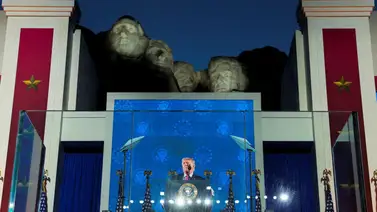 Donald Trump define el porvenir de la nación a través de un discurso durante la conmemoración del Día de la Independencia Donald Trump define el porvenir de la nación a través de un discurso durante la conmemoración del Día de la Independencia