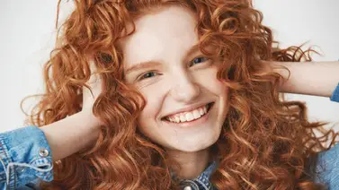 ¿Tienes el cabello rizado?: Estas son las razones por las que peluqueros recomiendan lavarlo en la noche ¿Tienes el cabello rizado?: Estas son las razones por las que peluqueros recomiendan lavarlo en la noche