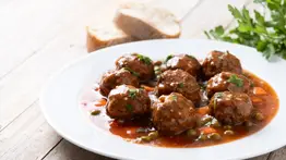 Solo en tres pasos: Receta para elaborar deliciosas y rendidoras albóndigas de pollo