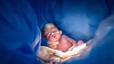 El milagro de la vida: un bebé nace en medio de la destrucción por el terremoto en Venezuela El milagro de la vida: un bebé nace en medio de la destrucción por el terremoto en Venezuela