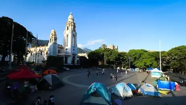 Familias damnificadas en la avenida México y alrededores del Panteón Nacional exigen urgente reubicación en refugios seguros Familias damnificadas en la avenida México y alrededores del Panteón Nacional exigen urgente reubicación en refugios seguros