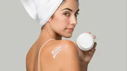 Despídete de las arrugas e hidrata la piel con esta crema natural rica en vitaminas: así debes aplicarla