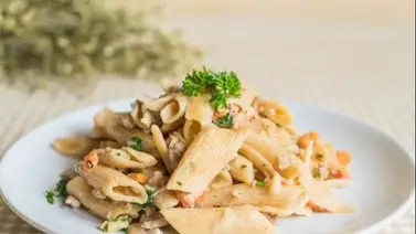 ¡Listo en 30 minutos y con menos de 10 ingredientes!: Prepara macarrones con pollo y verduras para el almuerzo ¡Listo en 30 minutos y con menos de 10 ingredientes!: Prepara macarrones con pollo y verduras para el almuerzo