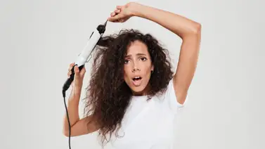 ¡Sin necesidad de productos químicos! Controla el frizz con este aceite natural rico en vitaminas: así debes aplicarlo ¡Sin necesidad de productos químicos! Controla el frizz con este aceite natural rico en vitaminas: así debes aplicarlo