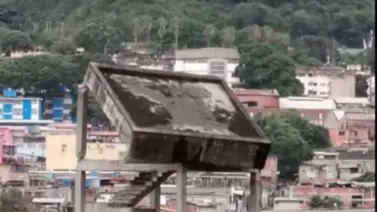 Inicia demolición del tanque aéreo de la Torre David en Caracas: VIDEO Inicia demolición del tanque aéreo de la Torre David en Caracas: VIDEO