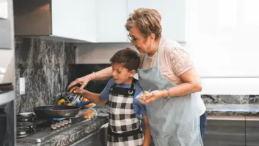 Cocinas seguras para la tercera edad: el diseño inteligente que evita accidentes en el hogar Cocinas seguras para la tercera edad: el diseño inteligente que evita accidentes en el hogar