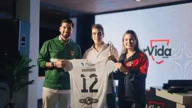 Huáscar Barradas y el Deportivo Lara rinden homenaje a las víctimas de La Guaira Huáscar Barradas y el Deportivo Lara rinden homenaje a las víctimas de La Guaira