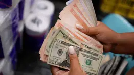 Pagos sector salud: el bono que reciben administrativos y obreros&nbsp;en las próximas horas