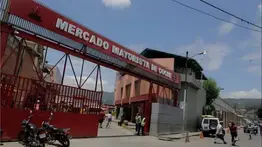 Mercado de Coche: incautan 1.600 cajas de frutas de contrabando y aprehenden a cinco hombre