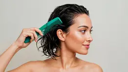 Ingredientes que no pueden faltar en tu crema de peinar: Ayudan a definir los rizos y mantener el cabello bajo control