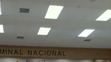 Usuarios rechazan pago de tasa aeroportuaria en el Aeropuerto de Valencia Usuarios rechazan pago de tasa aeroportuaria en el Aeropuerto de Valencia