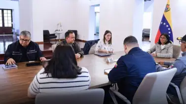 Delcy Rodríguez evalúa avance del SEN tras los terremotos del 24J: hay más de 400 trabajadores desplegados para restituir el servicio Delcy Rodríguez evalúa avance del SEN tras los terremotos del 24J: hay más de 400 trabajadores desplegados para restituir el servicio