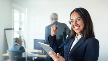 EEUU | Ofertan empleo con salario de hasta $140.713 anuales en Florida y California (+Requisitos)