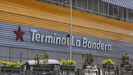 Rescatan a dos jóvenes de una red de trata de personas en terminal La Bandera