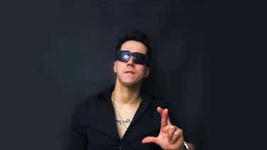 Yhony J explota su vena poética con "La intelectual"