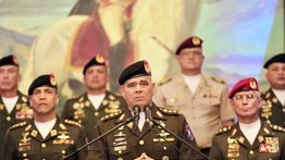 Vladimir Padrino López admite conspiración dentro de la FANB