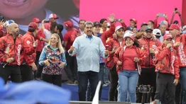 Maduro a los opositores: Vengan con nosotros a construir patria