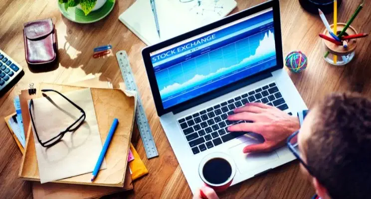 EEUU | Ofrecen empleo remoto con salario de hasta $100 por semana en Florida (+Requisitos)