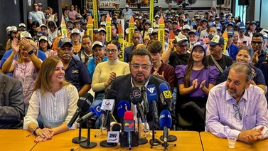 Antonio Ecarri cierra campaña y llama a votar masivamente el #28Jul