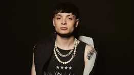 Peso Pluma confirma su relación con Hannah Howell (+Fotos)