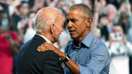 Barack Obama cree que Joe Biden debe reconsiderar su candidatura presidencial