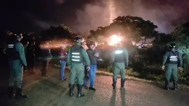 Denuncian sabotaje: Explotó tubería de gas en Anzoátegui la noche de este #17Jul (+Videos) Denuncian sabotaje: Explotó tubería de gas en Anzoátegui la noche de este #17Jul (+Videos)