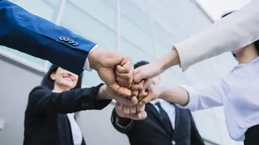 EEUU | A estos profesionales les dan prioridad para la Green Card en Estados Unidos (+LISTA) EEUU | A estos profesionales les dan prioridad para la Green Card en Estados Unidos (+LISTA)