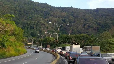 Reportan volcamiento en Los Ocumitos este #17Jul (+Videos)