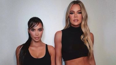 Los extravagantes looks que usaron Khloé y Kim Kardashian en lujosa boda en la India