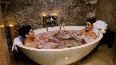 Crea un baño sensual inolvidable para dos