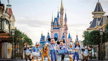 Trabajadores de Disney exigen "pagos dignos" ¿Cuánto ganan?