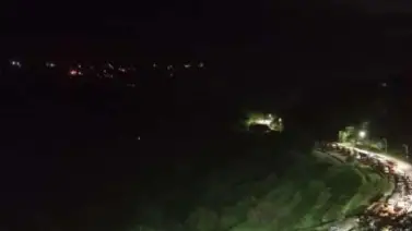 Sigue retenido el paso en la ARC la noche de este #10Jul tras volcamiento de gandola Sigue retenido el paso en la ARC la noche de este #10Jul tras volcamiento de gandola