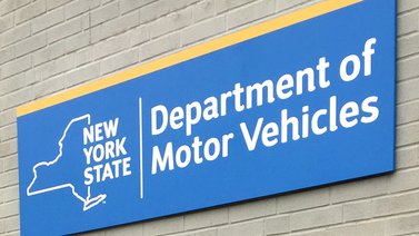 DMV de Nueva York despliega unidades móviles para tramitar Real ID (+Ubicaciones)
