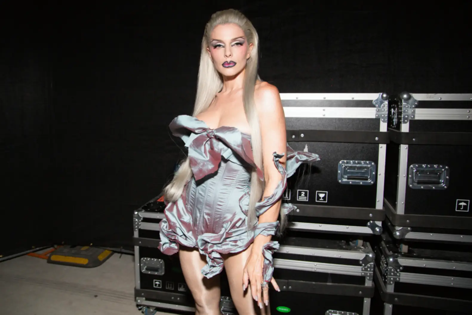 Julia Fox hace revelación sobre su orientación sexual (+CHISME)