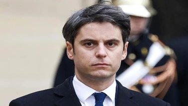 Primer ministro de Francia anuncia su dimisión