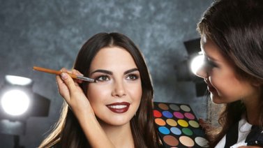 Caracas | Estos son los precios de maquilladores a domicilio (+ Detalles)