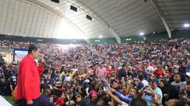 Maduro convoca una consulta nacional para proyectos comunales (+Fecha)