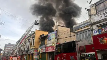 Fuerte incendio se registró en un restaurante de Bogotá (+Video) Fuerte incendio se registró en un restaurante de Bogotá (+Video)