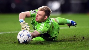 Esposa de Aaron Ramsdale fue protagonista en la Eurocopa por tiernas fotos con su bebé