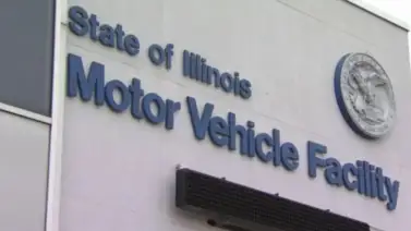 Indocumentados en Illinois cuentan los días para tramitar su licencia estándar (+Detalles) Indocumentados en Illinois cuentan los días para tramitar su licencia estándar (+Detalles)