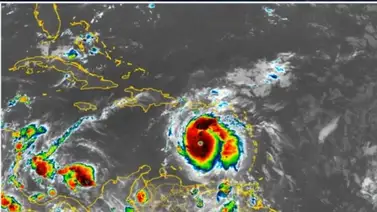 Huracán Beryl se encuentra al norte del estado La Guaira (+Detalles) Huracán Beryl se encuentra al norte del estado La Guaira (+Detalles)