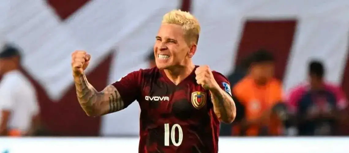 Yeferson Soteldo celebra la victoria de la Vinotinto al ritmo de Canserbero