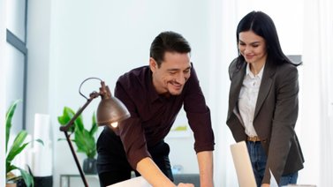 California | Ofrecen trabajo con salario de hasta $70 por hora si dominas el español (+Requisitos)